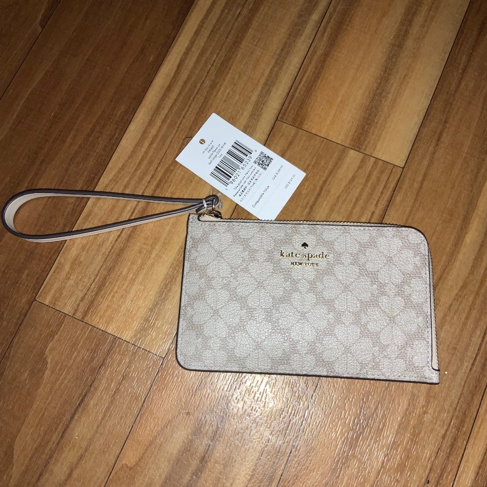 NWT Kate Spade Lucy Small Zip Wristlet Dark Beige Wallet